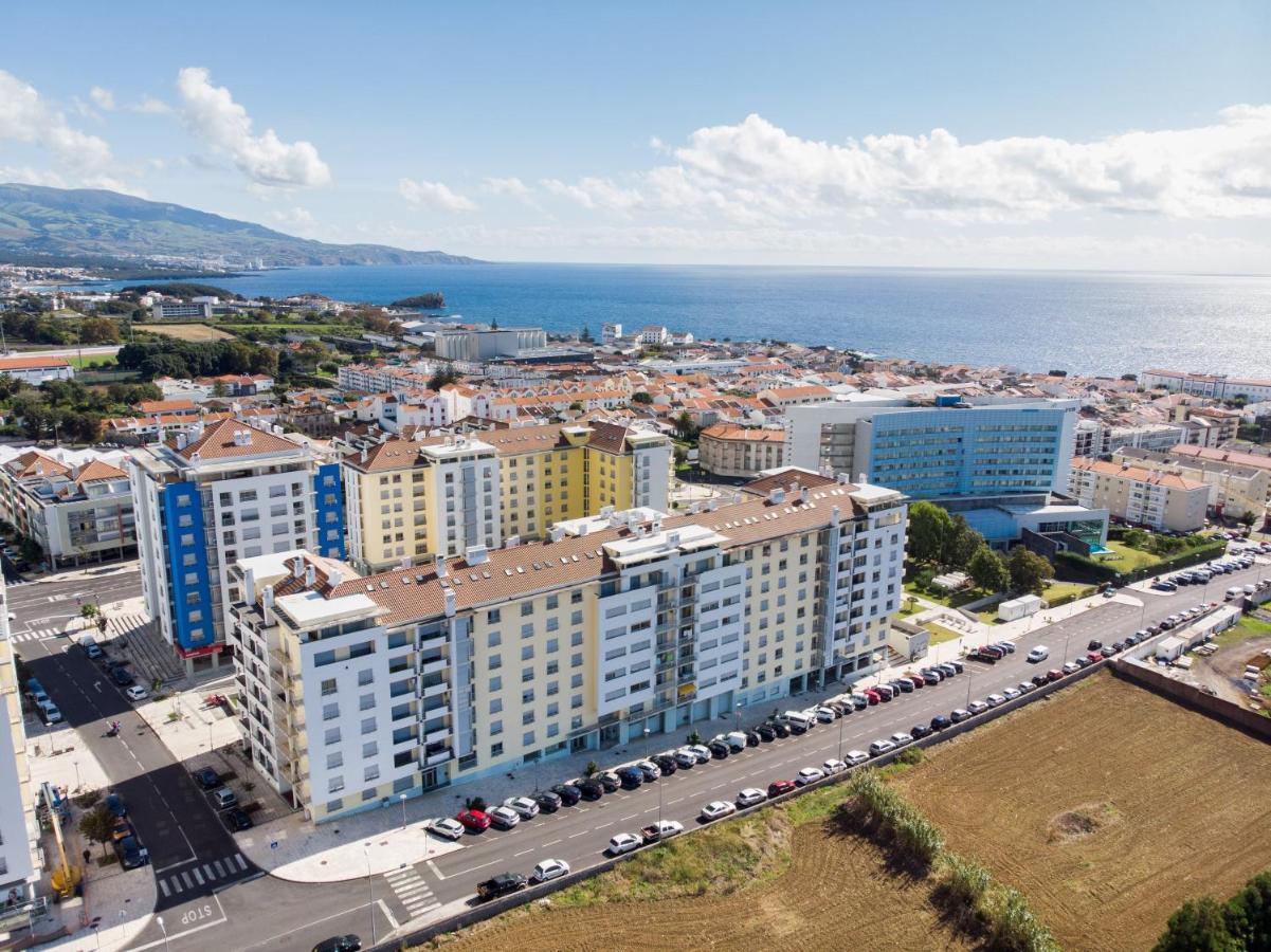 Apartment T3 In Downtown With Sea View Ponta Delgada  Bagian luar foto